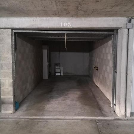 Appartement Avec Garage Proche Du Centre-Ville Troyes Exterior foto