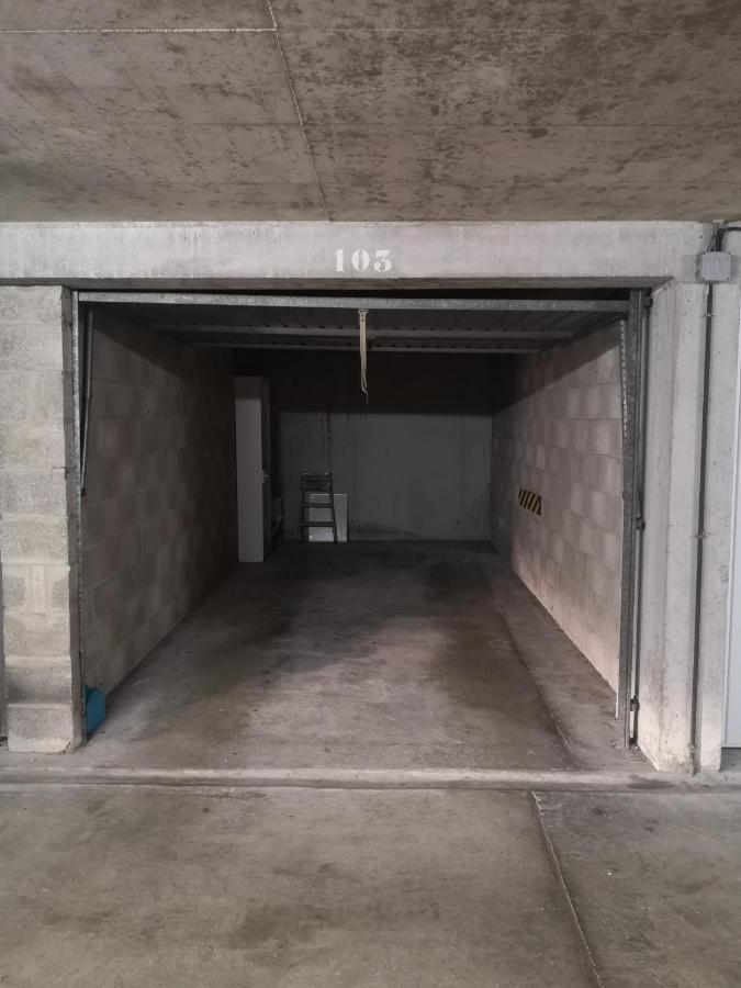Appartement Avec Garage Proche Du Centre-Ville Troyes Exterior foto